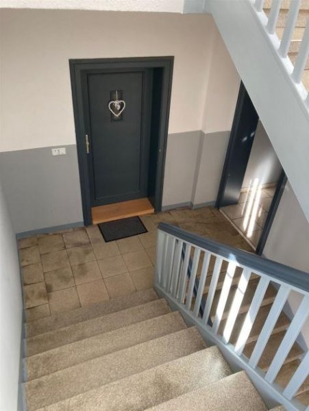 Chemnitz Gemütliche DG 3-Zimmer mit Balkon, Laminat, Wanne und offener Küche in guter Lage! Wohnung mieten