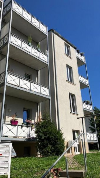 Chemnitz Großzügige 2-Zimmer mit EBK, Laminat, Stellplatz, Balkon und Wanne in zentraler Lage! Wohnung mieten