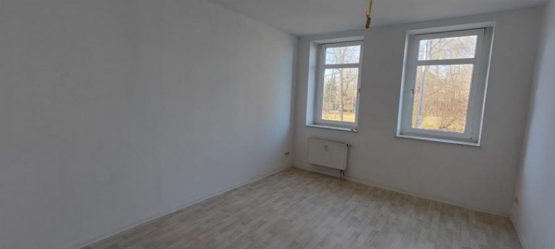 Chemnitz Großzügige 2-Zimmer mit Laminat, Wanne, Dusche, Balkon, Stellpl. und Abstellraum! 2 Mon. mietfrei Wohnung mieten
