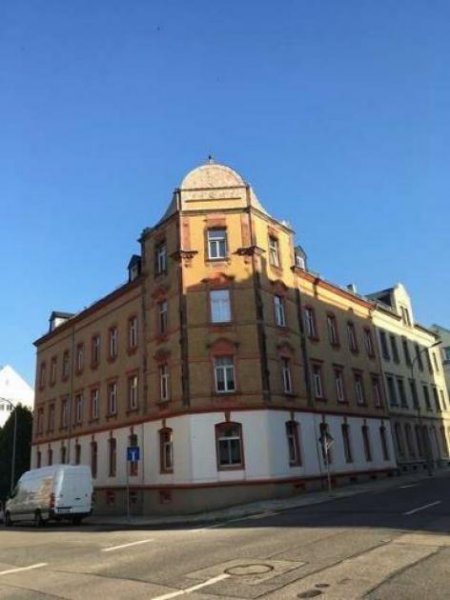 Limbach-Oberfrohna Großzügige 4-Zimmer mit EBK, Laminat, 2xBädern, Wanne und Dusche in guter Lage! Wohnung mieten