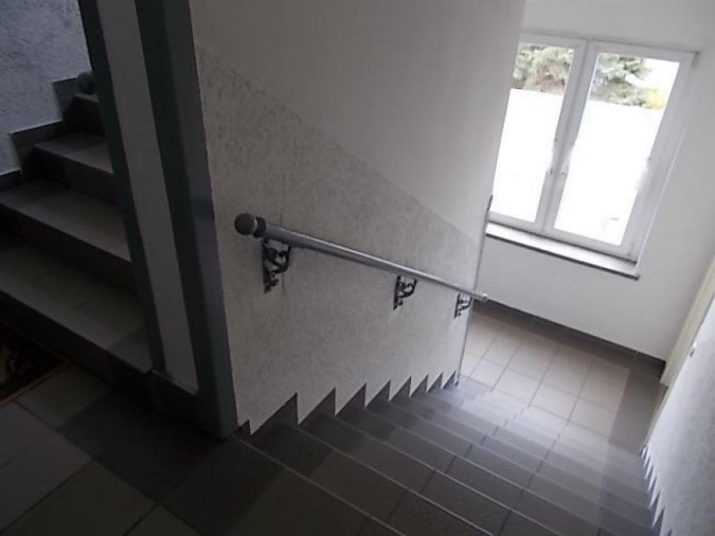 Limbach-Oberfrohna Neurenovierte EG 1-Zimmer mit Laminat im Zentrum * Wohnung mieten