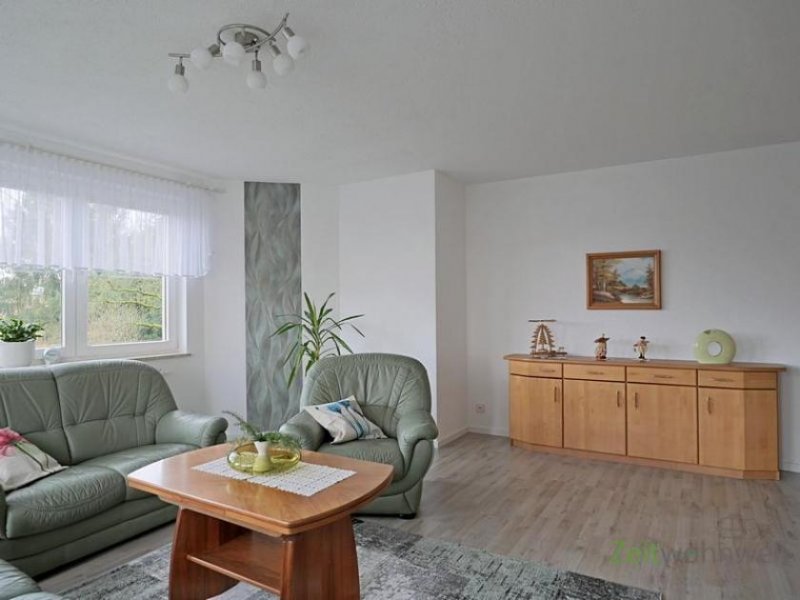 Neukirchen-Adorf (EF0877_M) Chemnitz: Neukirchen/Erzgeb., Bezug in neu renovierte und möblierte 2-Zimmer-Wohnung, ruhige Wohnlage Wohnung mieten