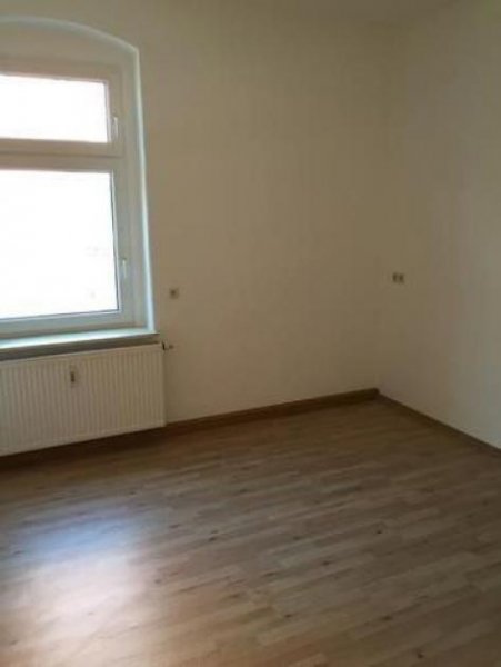 Wittgensdorf Große 5-Zimmer mit Laminat, eigenem Garten und zwei Bädern in guter Lage! Wohnung mieten