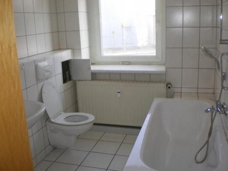 Hartmannsdorf (Landkreis Mittelsachsen) Günstige 2-Zimmer mit Einbauküche, Laminat und Wannenbad!!! Wohnung mieten