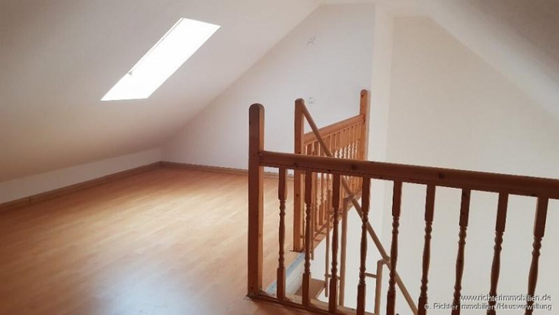 Burkhardtsdorf 3-Zimmer-Dachgeschosswohnung mit Balkon und Galerie in ruhiger Lage Wohnung mieten