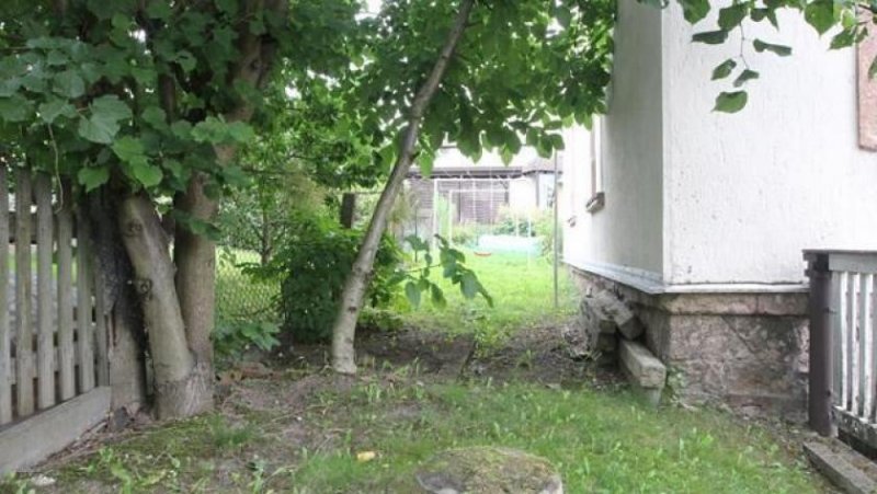 Niederwiesa * Kompakte 3-Zimmer mit Laminat, EBK und Wanne in guter Lage! * Wohnung mieten