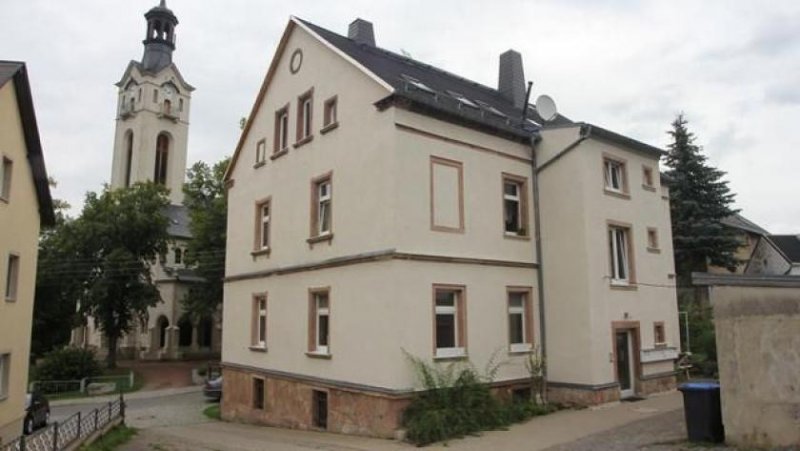 Niederwiesa * Kompakte 3-Zimmer mit Laminat, EBK und Wanne in guter Lage! * Wohnung mieten