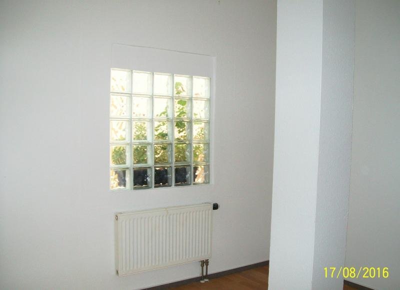 Niederwiesa Moderne 3 - Raum/ Wohnung mit Essküche und Badewanne im Zentrum Niederwiesa Wohnung mieten