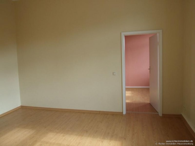 Freiberg 2-Zimmer Wohnung mit EBK direkt an der UNI
Leipziger Straße Wohnung mieten