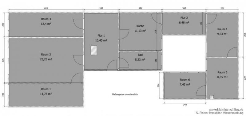Freiberg Frisch renoviert und außergewöhnlich: 6-Zimmer-Wohnung mit Einbauküche am Obermarkt / Freiberg Wohnung mieten