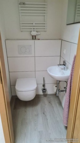 Freiberg Geräumige 2-Zimmer-Dachgeschosswohnung mit Einbauküche Wohnung mieten