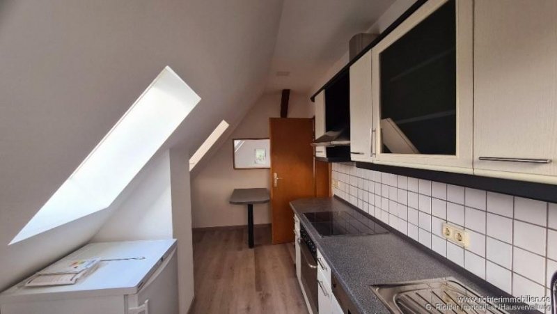 Freiberg Geräumige 2-Zimmer-Dachgeschosswohnung mit Einbauküche Wohnung mieten