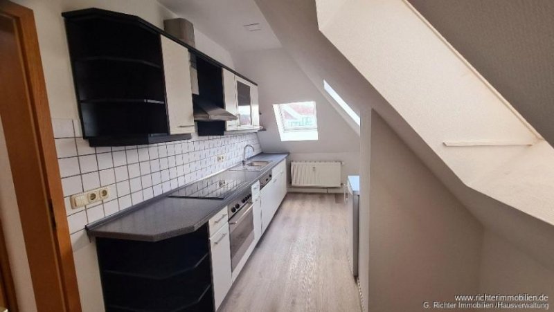 Freiberg Geräumige 2-Zimmer-Dachgeschosswohnung mit Einbauküche Wohnung mieten