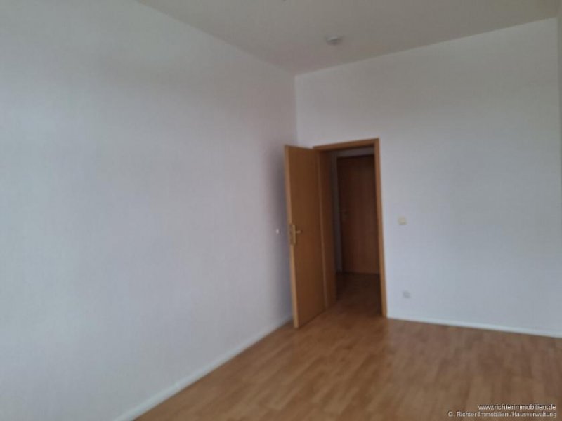 Freiberg Große 4-Zimmer-Wohnung mit Einbauküche, Speisekammer und Gäste-WC Wohnung mieten