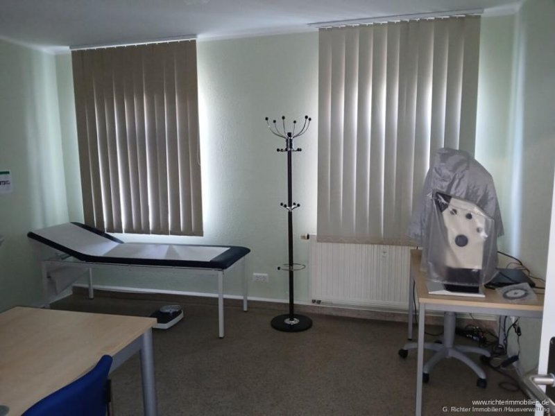 Freiberg Zentral gelegene Gewerbeeinheit als Arztpraxis, Anwaltskanzlei, Notariat, Büro... Gewerbe mieten