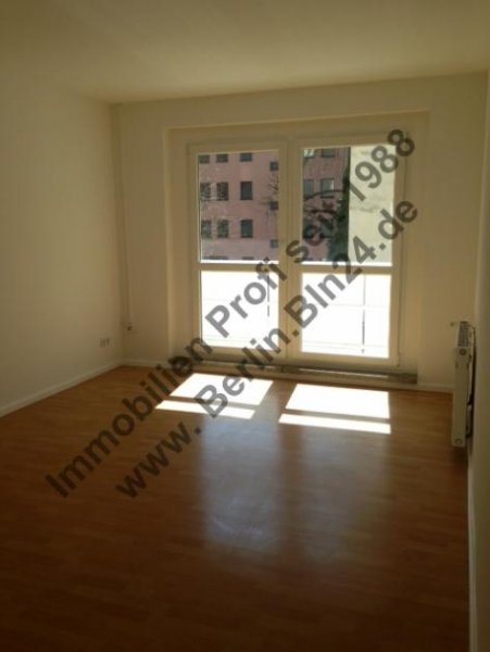 Berlin Balkon Südseite + ruhige-2er WG -- Mietwohnung Wohnung mieten