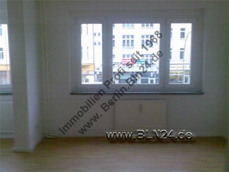 Berlin Balkon Südseite + ruhige-2er WG -- Mietwohnung Wohnung mieten