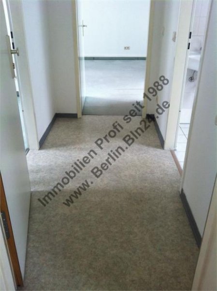 Berlin Dachgeschoss - - Mietwohnung - ohne Fahrstuhl Wohnung mieten