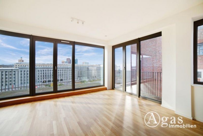 Berlin Dachgeschoss! Luxuriöse 3 Zimmer Wohnung mit ca. 88m², EBK und Skyline-View in Mitte Wohnung mieten