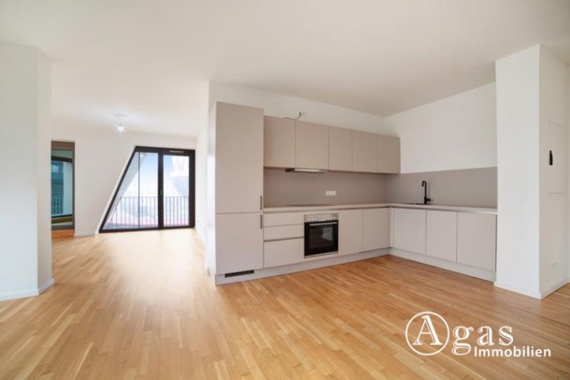 Berlin Einzigartige 4 Zimmer Wohnung mit ca. 141m², EBK und tollem Balkon in Berlin-Mitte! Wohnung mieten