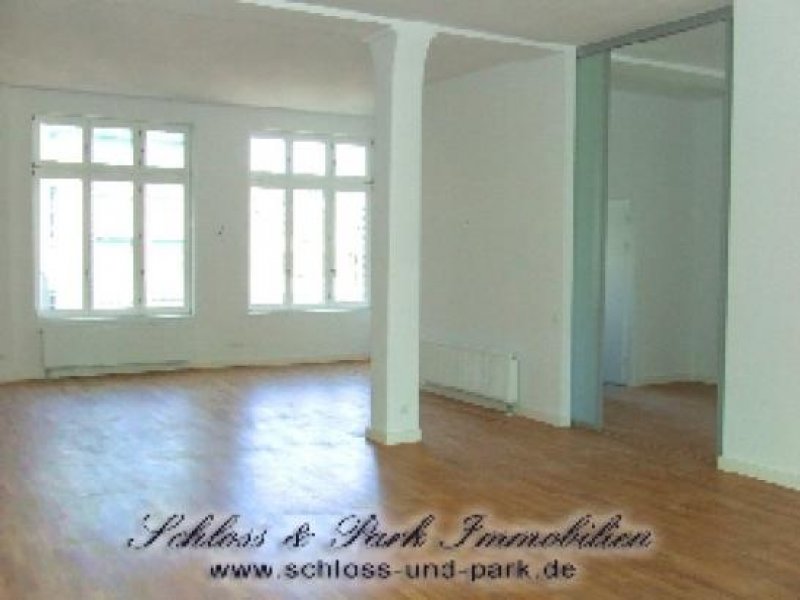 Berlin EXKLUSIVES LOFT ZUM ERSTBEZUG IN MITTE * 2 BÄDER * DECKENHÖHE ÜBER 4 METER * GROSSER BALKON * GARAGE Wohnung mieten