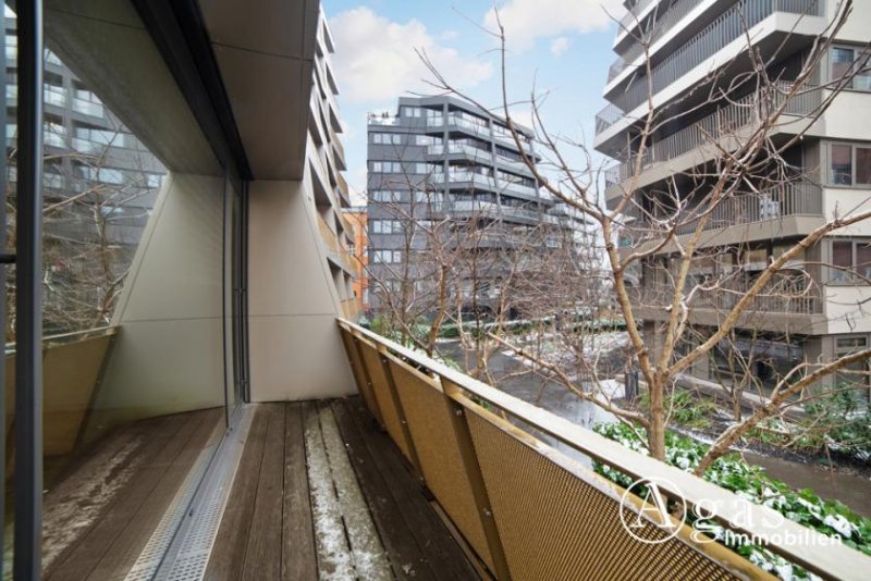 Berlin Großzügig geschnittene 2 Zimmer Wohnung mit ca. 78m², EBK und Balkon in Mitte! Wohnung mieten