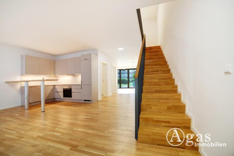 Berlin Großzügige Maisonette Wohnung mit 6 Zimmern, ca. 158m², EBK, Fußbodenheizung und Terrasse in Mitte! Wohnung mieten