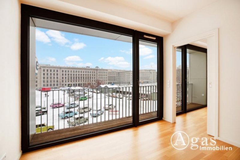 Berlin Helle 2 Zimmer Wohnung mit Weitblick, ca. 40m², EBK und Balkon in Berlin-Mitte! Wohnung mieten