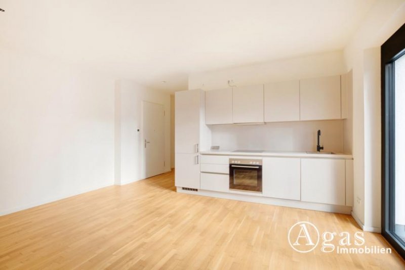 Berlin Hochwertig ausgestattete 2 Zimmer
Erdgeschosswohnung mit ca. 49m2, EBK und
Terrasse in Berlin-Mitte! Wohnung mieten