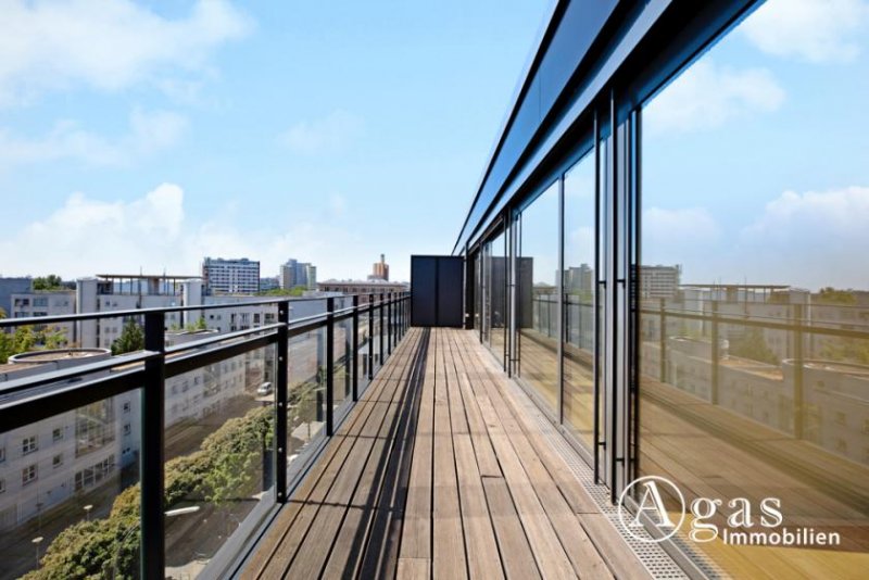 Berlin Lichtdurchflutete 2 Zimmer Wohnung mit ca. 67m², EBK und großem Balkon in Berlin-Mitte! Wohnung mieten