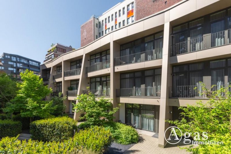 Berlin Luxuriöses Townhouse mit 5 Zimmern, Privatgarage und Dachterrasse im Herzen von Berlin-Mitte! Wohnung mieten