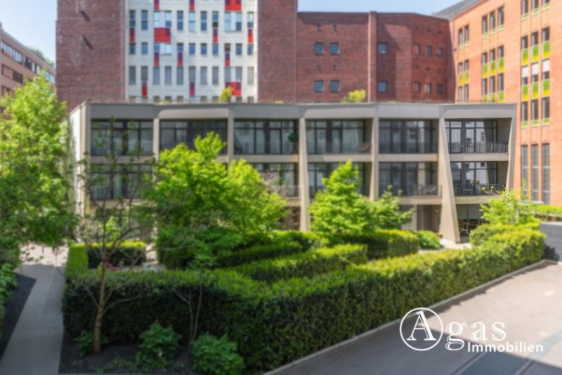 Berlin Privat und im Grünen! Townhouse mit 5 Zimmern, Privatgarage und Dachterrasse im Herzen von Mitte! Wohnung mieten