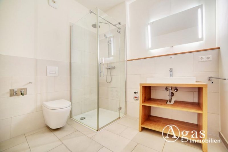 Berlin Ruhige 2 Zimmer Wohnung ca. 49m², EBK, Fußbodenheizung und Balkon mit Gartenblick in Berlin-Mitte! Wohnung mieten