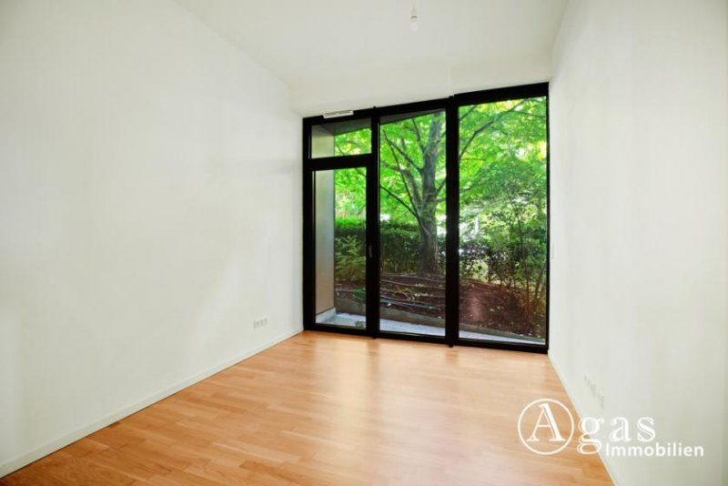 Berlin SCHÖN KÜHL TROTZ SOMMER! Großzügige EG 4 Zimmer Wohnung mit Terrasse, ca. 103 m² und EBK in Mitte! Wohnung mieten