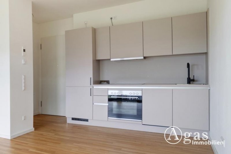 Berlin Toll ausgestattete 2 Zimmer Wohnung mit ca. 51m², EBK und Balkon in Berlin-Mitte! Wohnung mieten