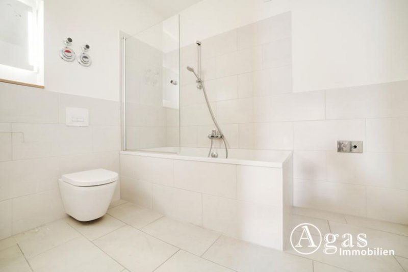 Berlin Toll ausgestattete 2 Zimmer Wohnung mit ca. 51m², EBK und Balkon in Berlin-Mitte! Wohnung mieten