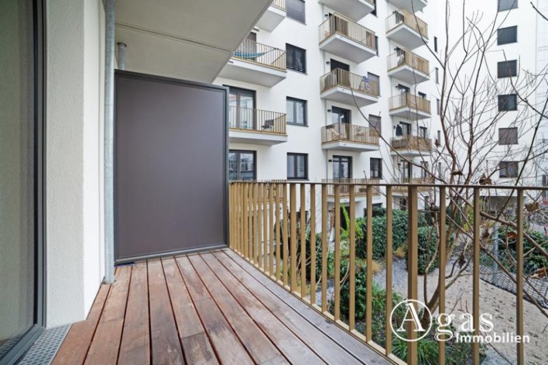 Berlin Top ausgestattete 2 Zimmer Wohnung mit ca. 41 m², EBK und tollem Balkon in Berlin-Mitte! Wohnung mieten