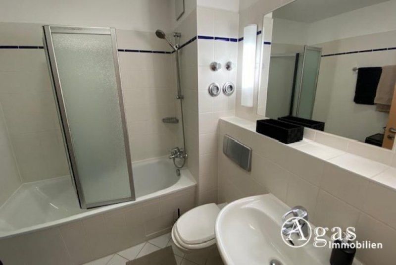 Berlin möblierte und ruhige 2-Zimmer-Wohnung mit Balkon am Alex Wohnung mieten