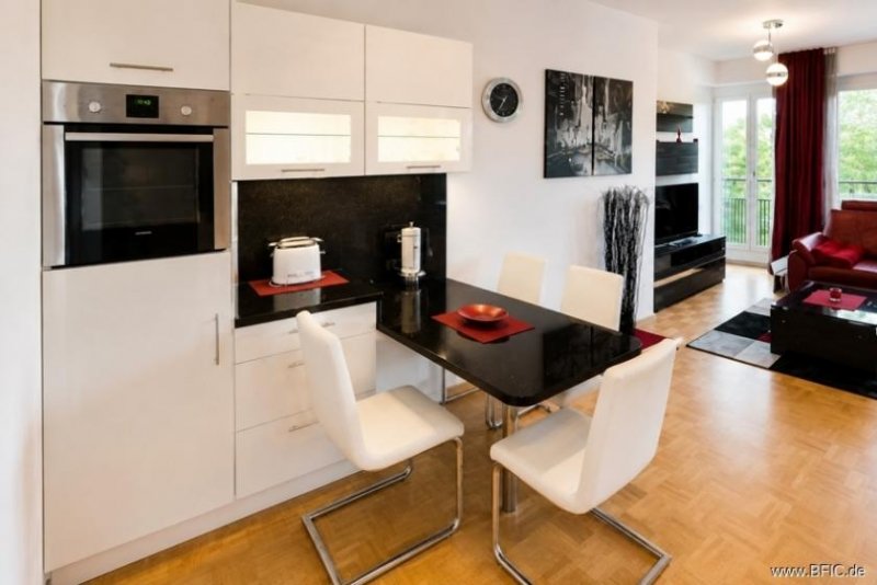 Berlin MÖBLIERTE 2-Zimmer-Neubau-Wohnung mit Balkon zu vermieten Wohnung mieten