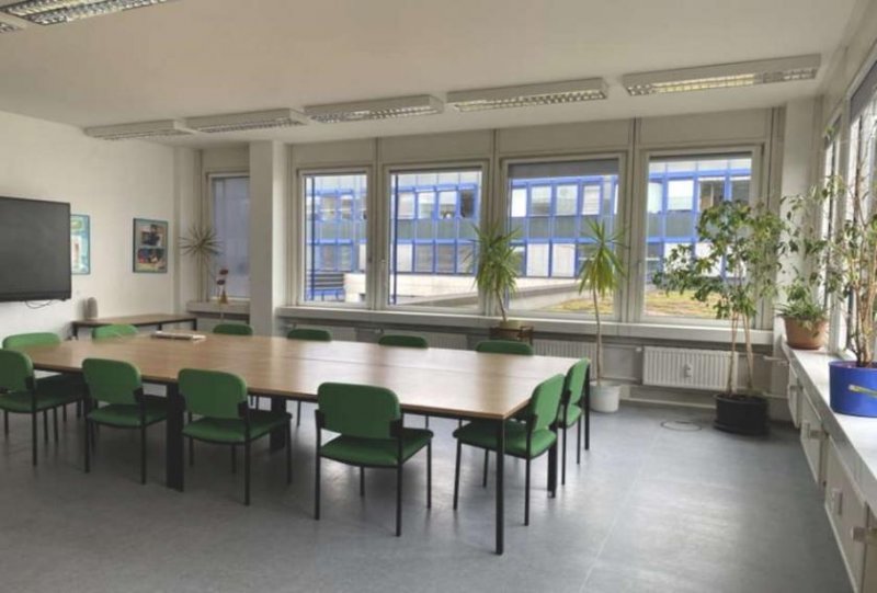 Berlin Prov.-frei: Modernisierte Bürofläche Gewerbe mieten
