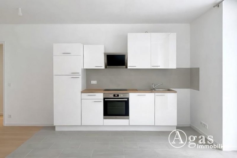 Berlin Erstbezug nach Sanierung: 2-Zimmer-Wohnung mit zwei Balkonen in Berlin Friedrichshain Wohnung mieten