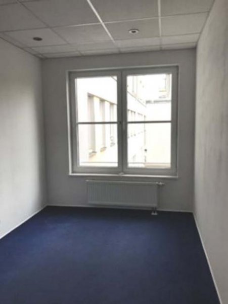 Berlin Prov.-frei: Ehemalige Zahnarztpraxis Gewerbe mieten