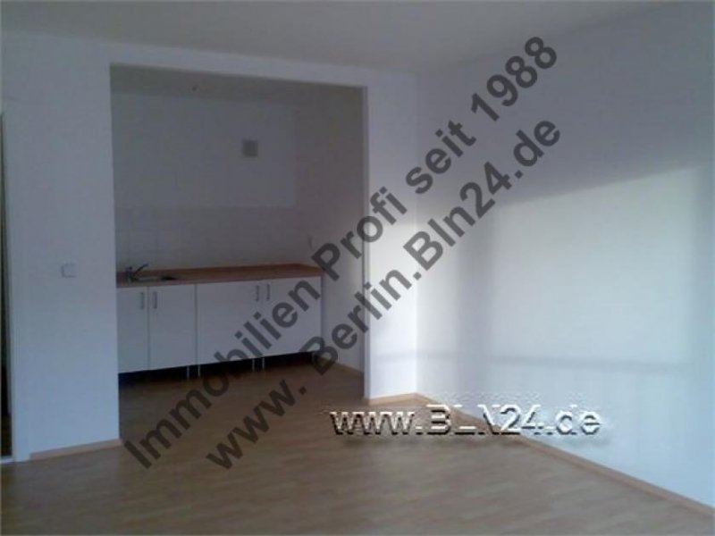 Berlin Bezug nach Sanierung +1 Zimmer Südseite - Nähe US Bahn - Mietwohnung Wohnung mieten