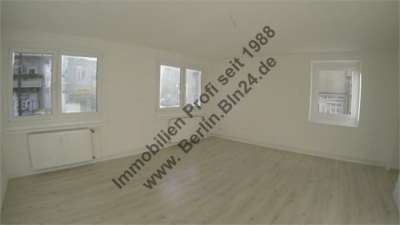 Berlin Bezug nach Sanierung 1 Zimmer in Friedrichshain Nähe U+S Bahn Wohnung mieten