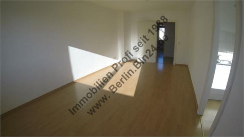 Berlin zwei ruhige Schlafzimmer zum Innenhof, Wannenbad innenliegend Wohnung mieten