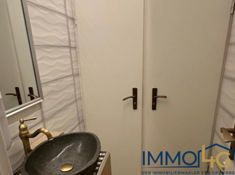 Berlin Modernes Restaurant mit großem Außenbereich am Mauerpark Gewerbe mieten