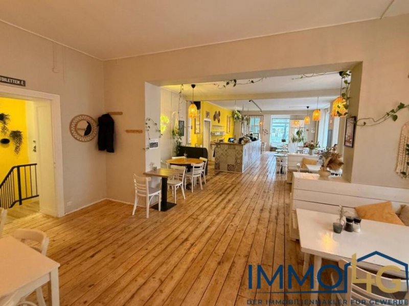 Berlin Vielseitige Gastronomie- und Freizeitimmobilie mit viel Potenzial in tollerEcklage Gewerbe mieten