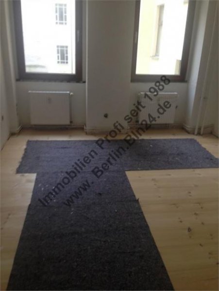 Berlin Mietwohnung + 3 Zimmer + U-Bahn Turmstr. 2erWG Wohnung mieten