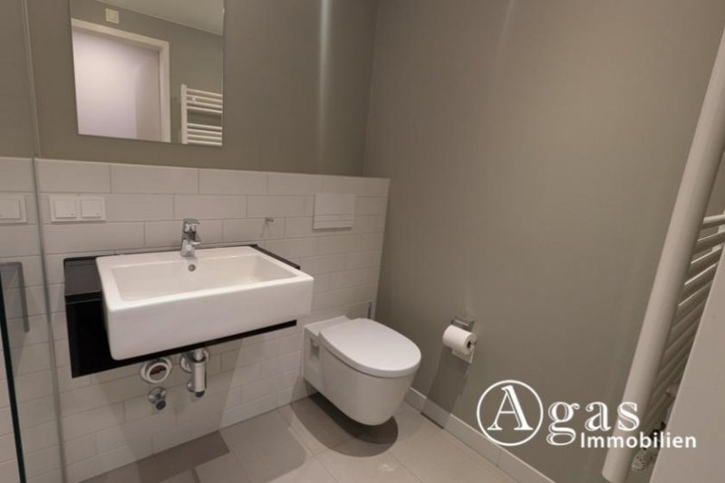 Berlin teilmöbliertes 1-Zimmer-Apartment in Moabit mit Concierge und privatem Gym Wohnung mieten