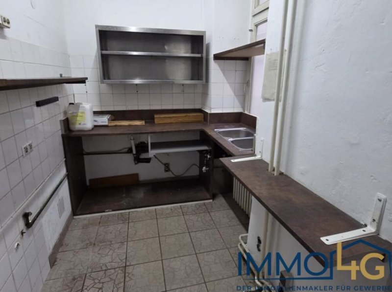 Berlin Freie Fläche in Charlottenburg - ideal für kleine Gastronomie, Kosmetik oder Retail Gewerbe mieten